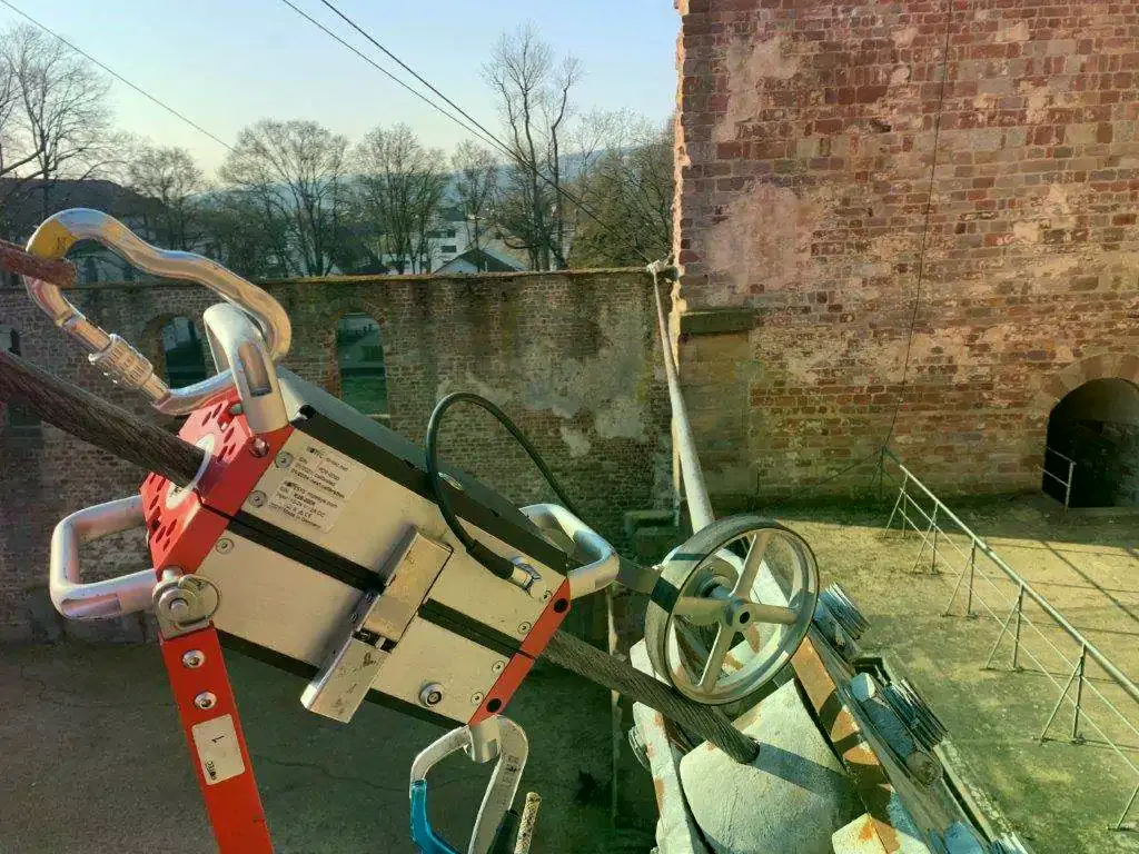 Wire Rope Inspection Device: How It Works (MRT Technology)